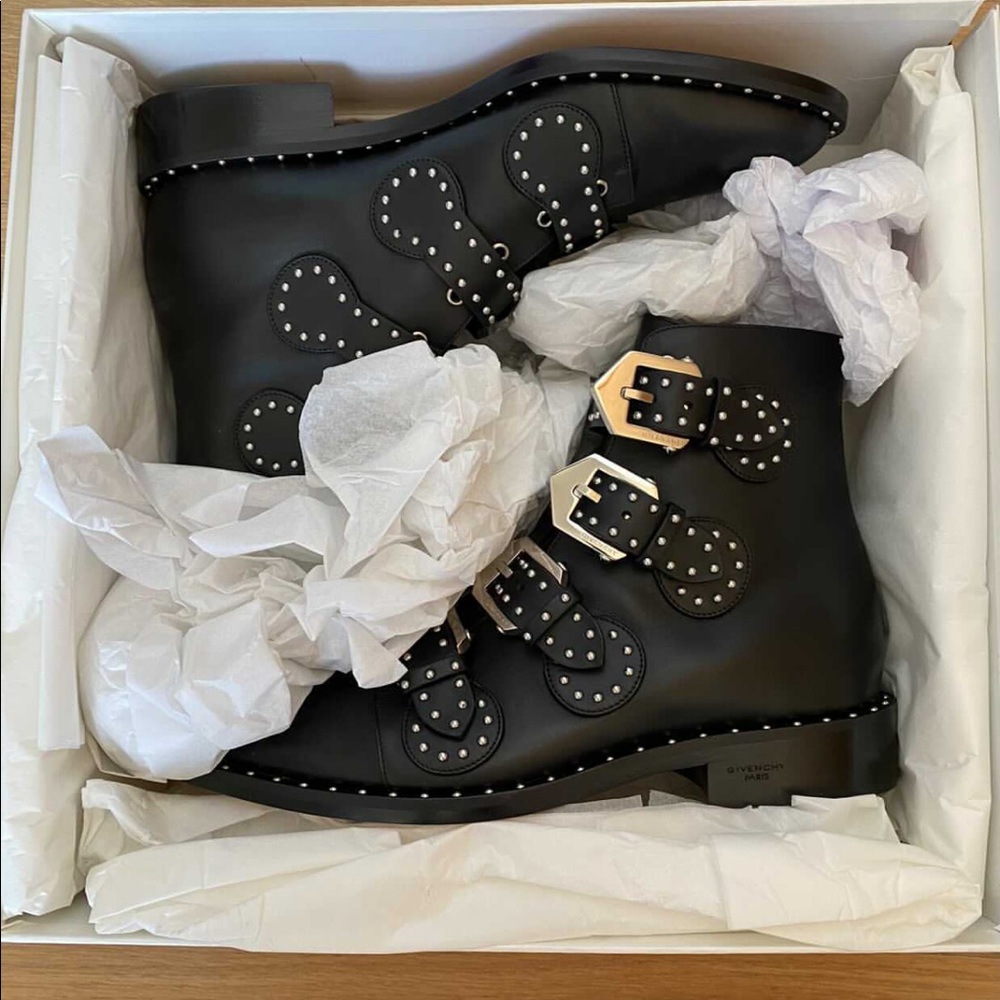 Givenchy booties authentic - Picture 2 of 4